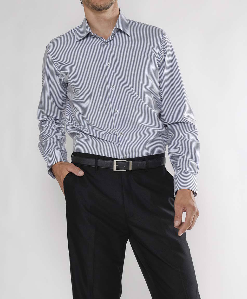 Cintur&oacute;n hombre formal texturizado hebilla cl&aacute;sica