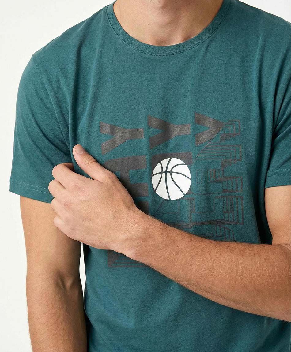 Remera deportiva hombre basketball