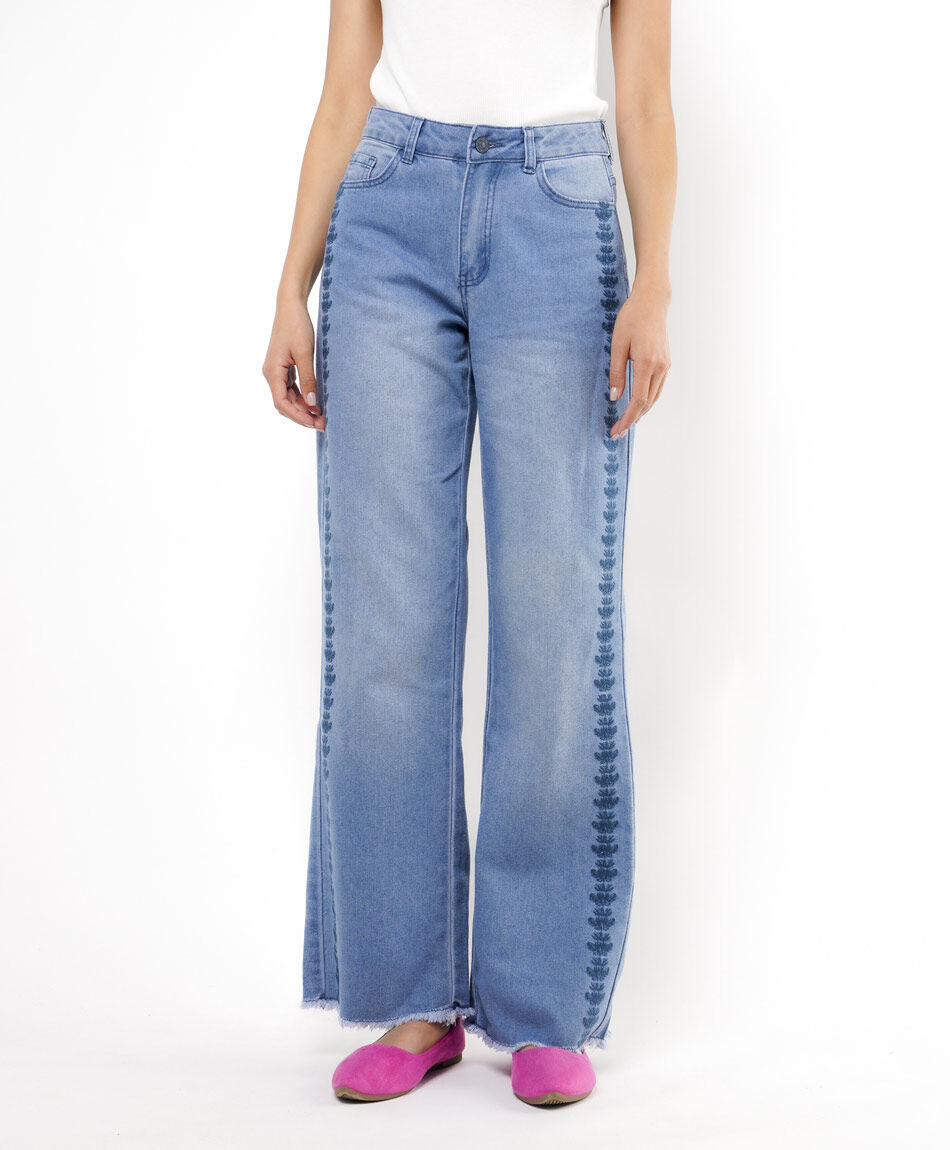 Jeans mujer dise&ntilde;o bordado