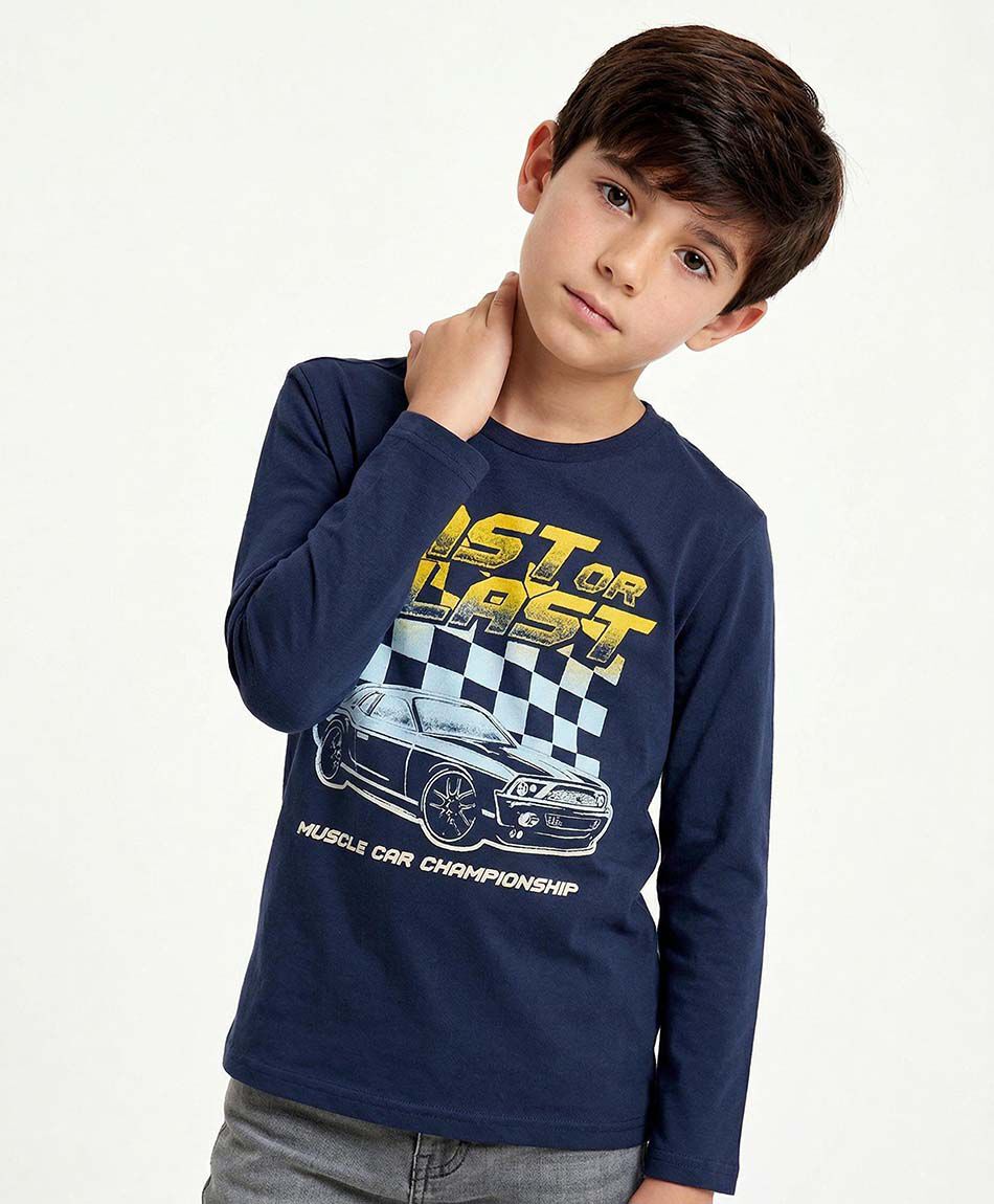 Remera ni&ntilde;o estampado de carreras