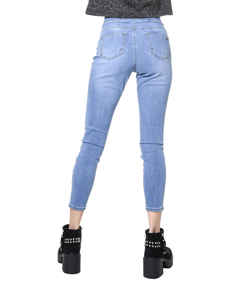 Jeans tiro alto pretina