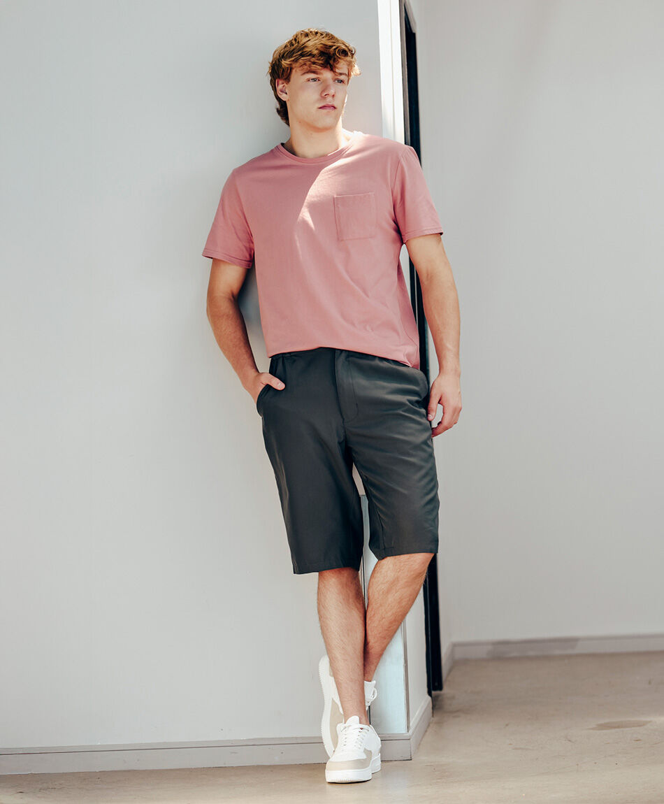 Bermuda hombre estilo surf