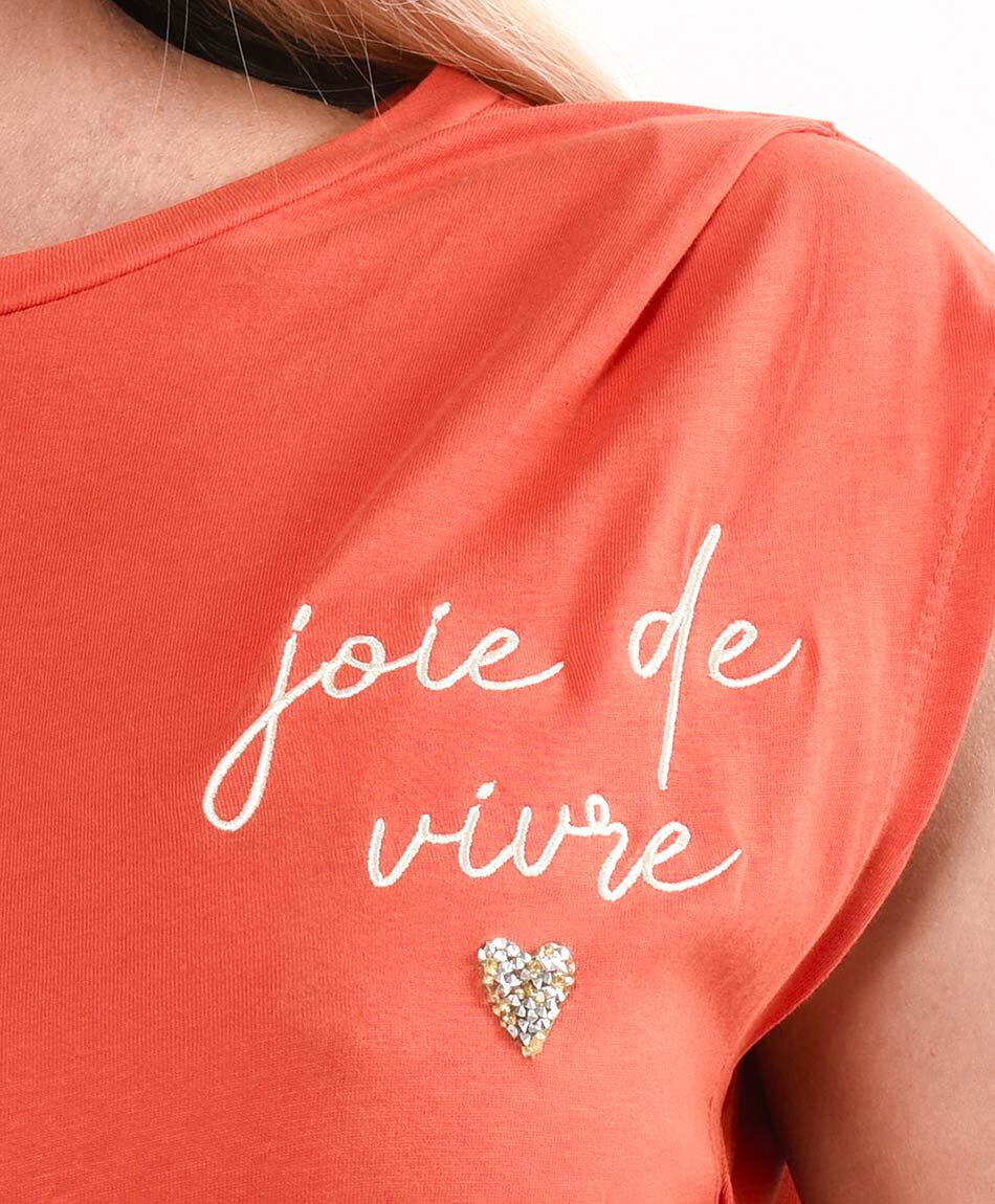 Remera mujer bordado coraz&oacute;n