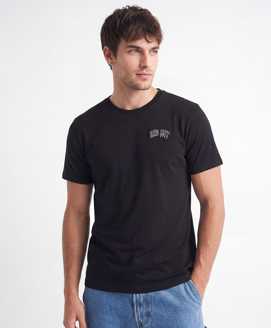 Remera hombre estampado zapato red hot