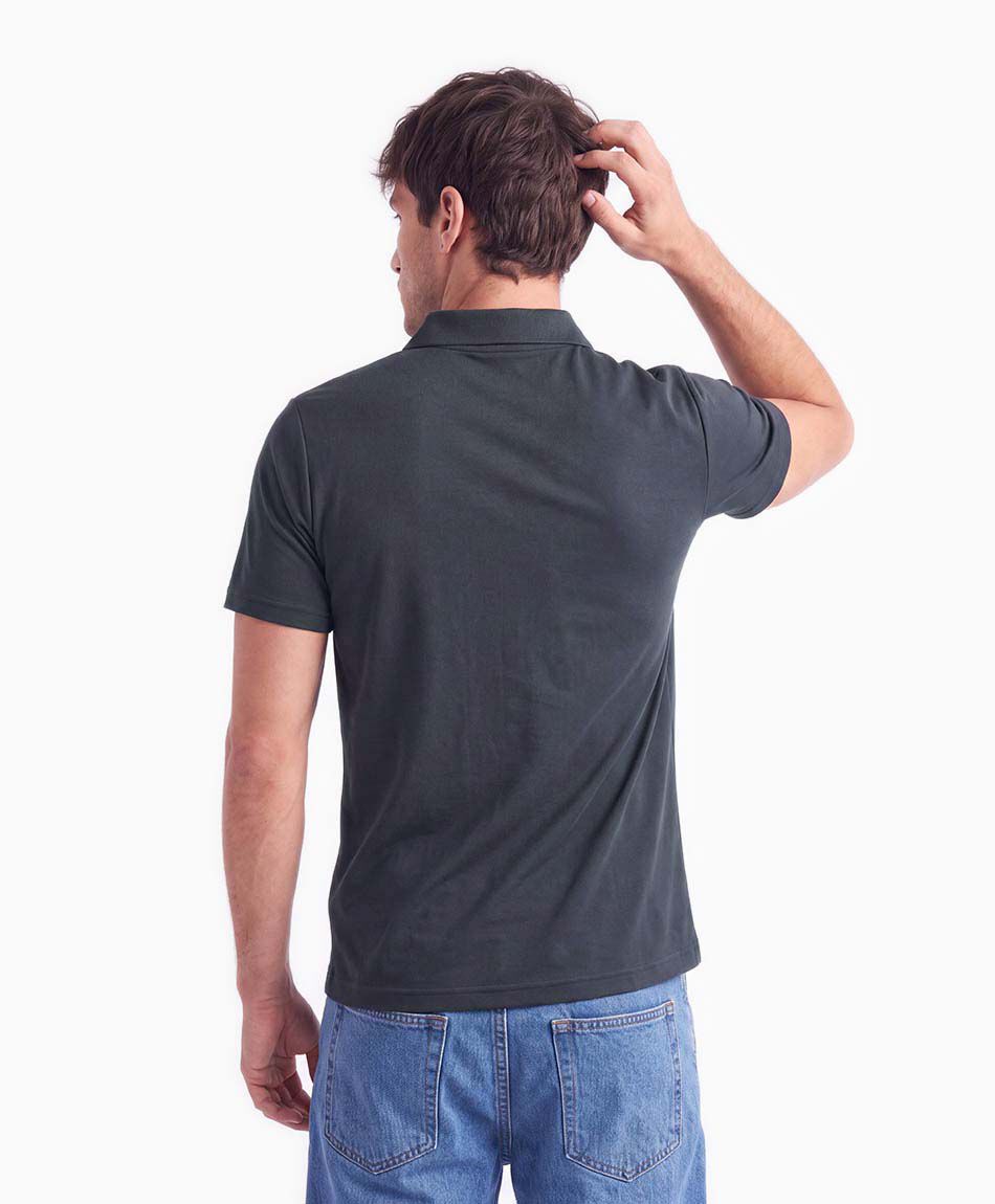 Remera hombre piqu&eacute; l&iacute;nea hojas