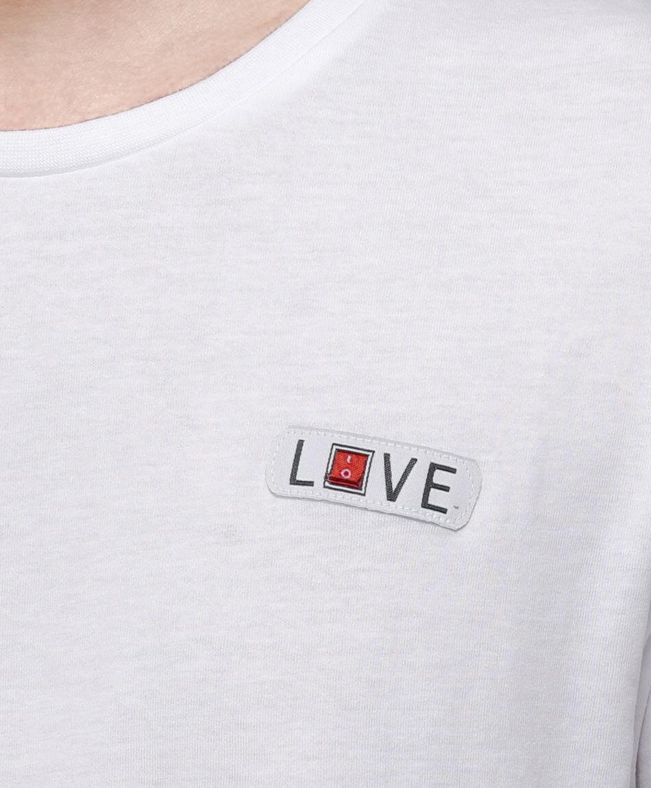 Remera hombre parche