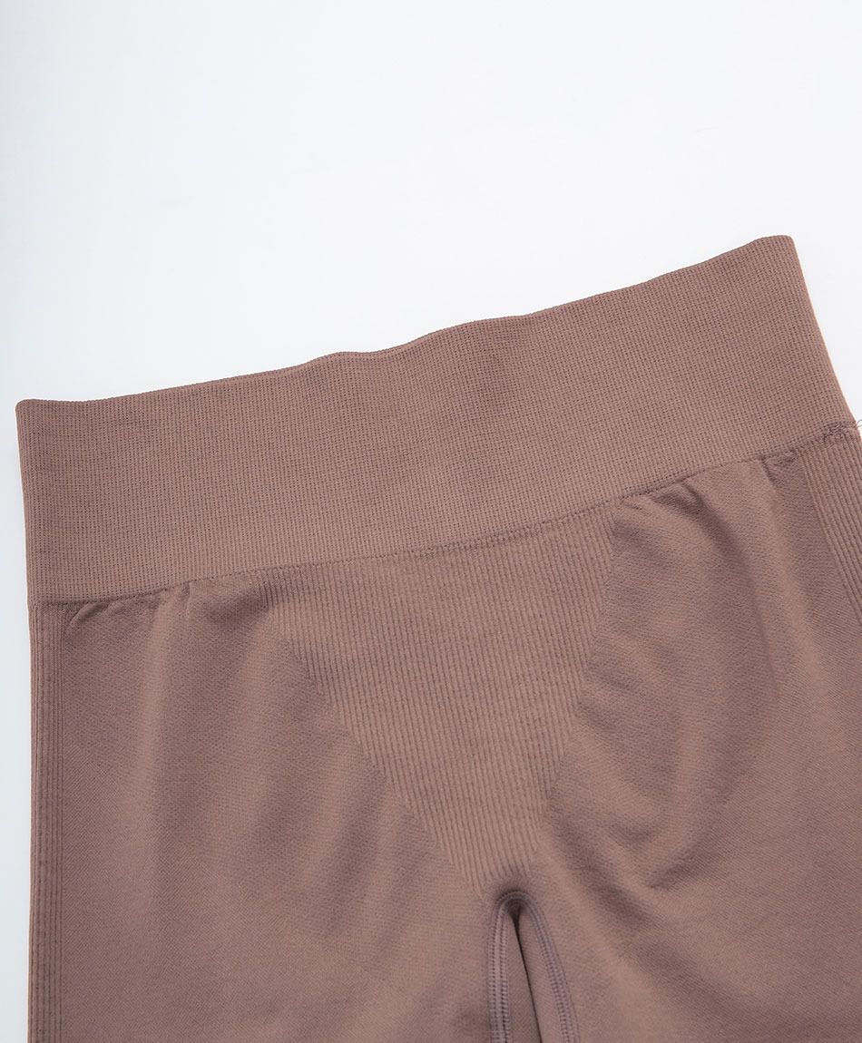 Short deportivo mujer caf&eacute; seamless